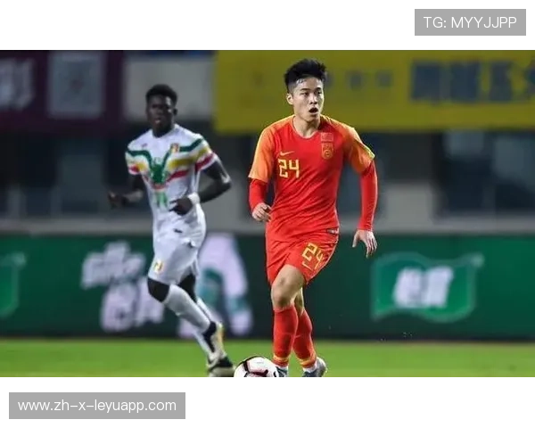 尤文中场配合连贯终结对手防线，战术精妙一触即发